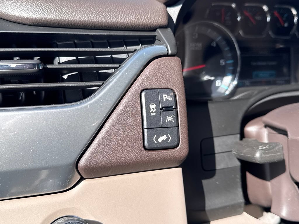 Used 2019 Chevrolet Tahoe LT AWD/4WD image 17