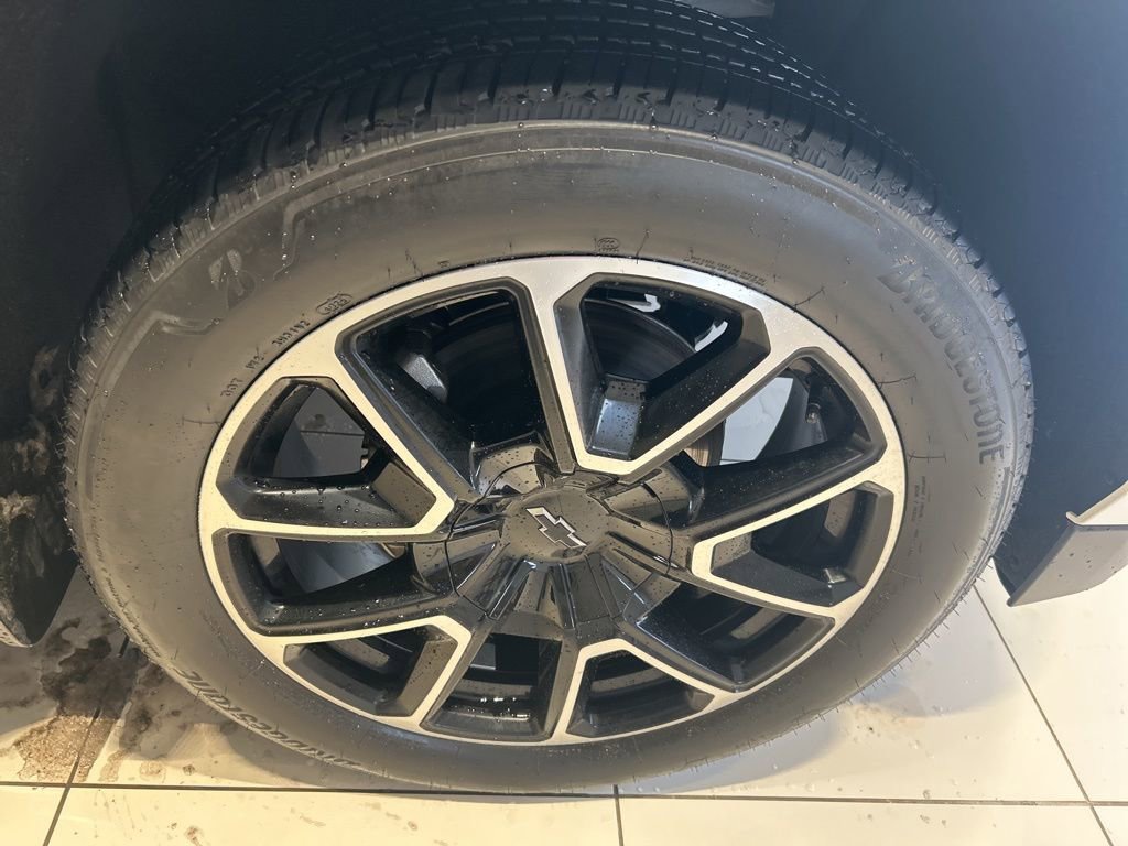 Used 2022 Chevrolet Tahoe RST w/ Luxury Package image 26