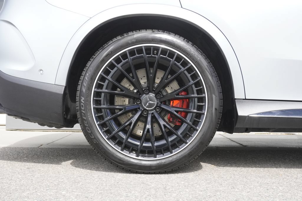Used 2024 Mercedes-Benz GLC 43 AMG 4MATIC image 32