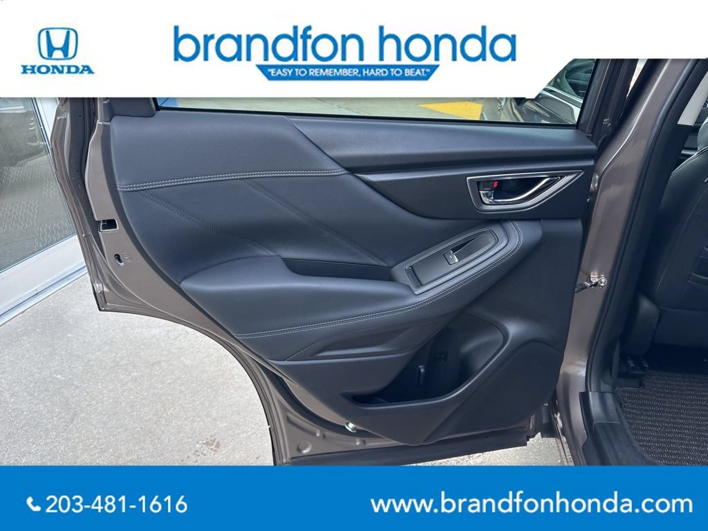 Used 2023 Subaru Forester Touring AWD/4WD image 10