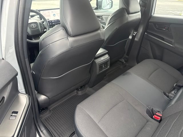 Used 2026 Toyota C-HR AWD/4WD image 20