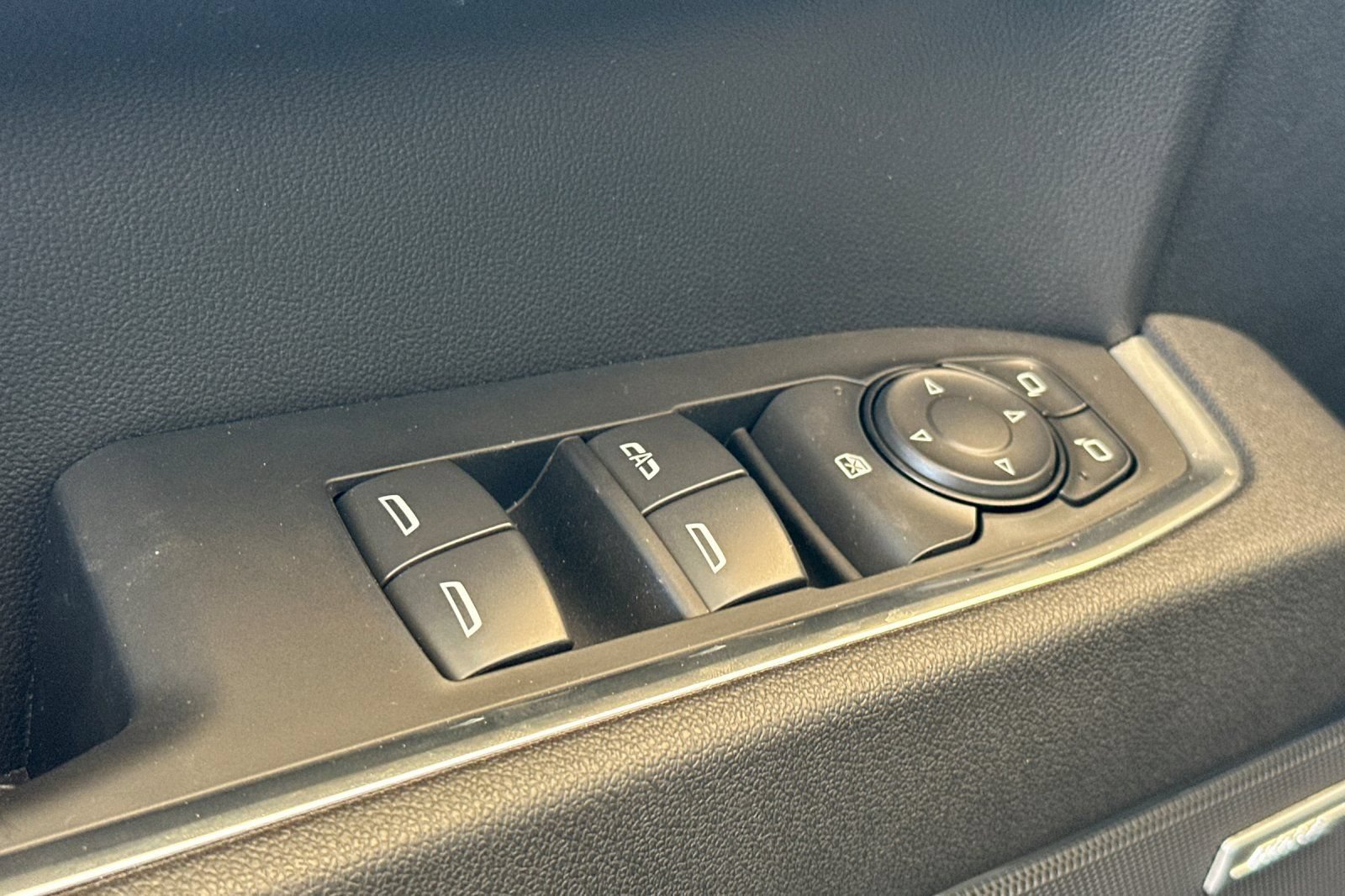 New 2026 Chevrolet Silverado 1500 LT Trail Boss w/ LT Trail Boss Premium Package AWD/4WD image 12