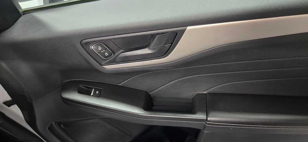 Used 2022 Ford Escape SE w/ Convenience Package image 15