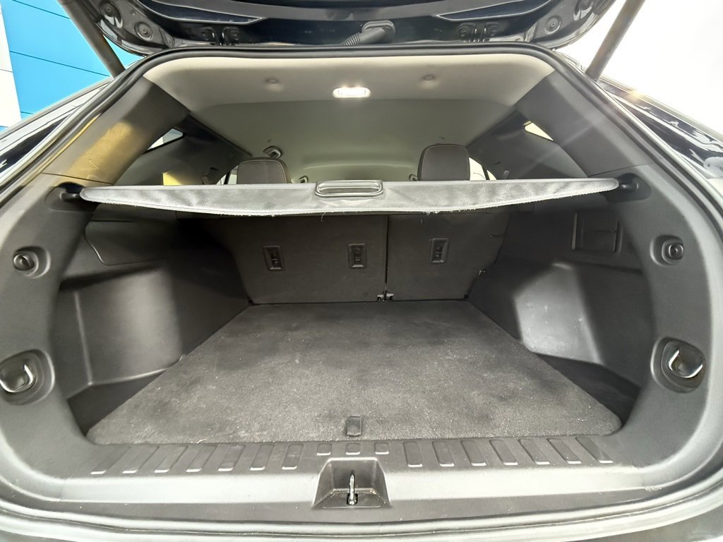 Used 2021 Chevrolet Equinox LT w/ Driver Convenience Package image 8