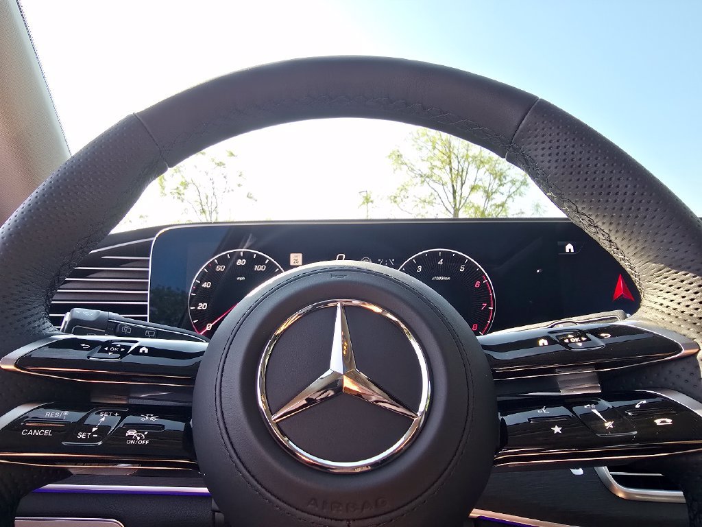 New 2026 Mercedes-Benz GLS 450 4MATIC image 31