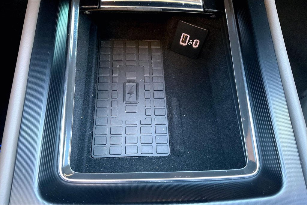 Used 2025 Lincoln Corsair Reserve FWD image 17