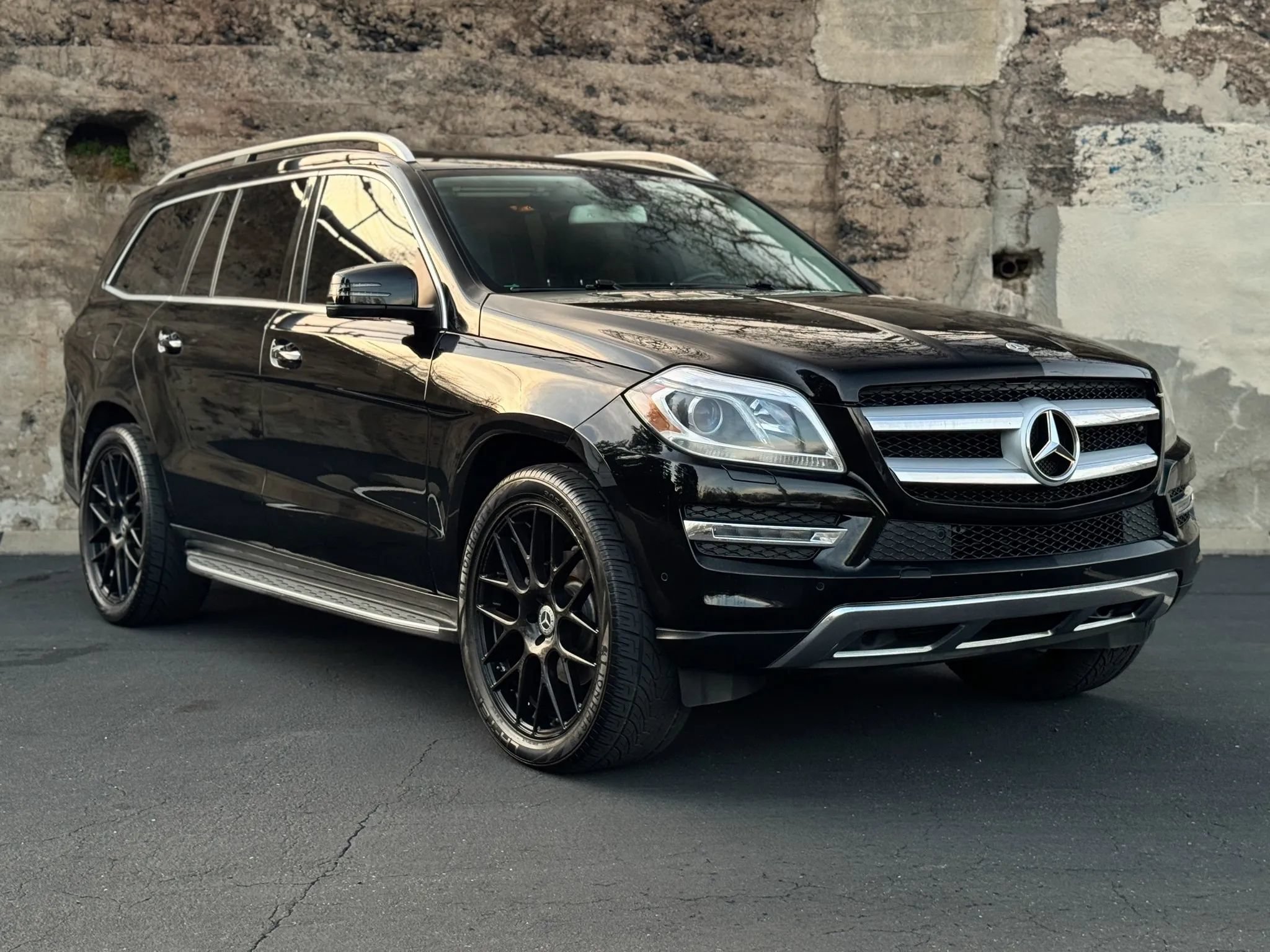 Used 2014 Mercedes-Benz GL 450 4MATIC image 2