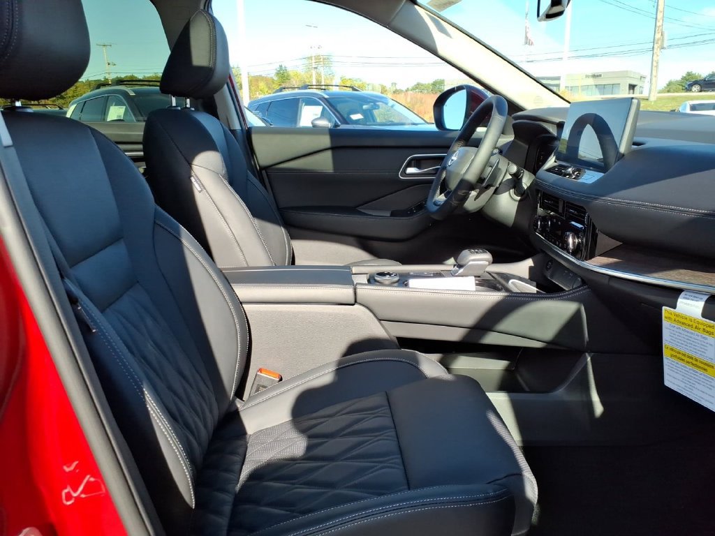 New 2026 Nissan Rogue Platinum AWD/4WD image 7