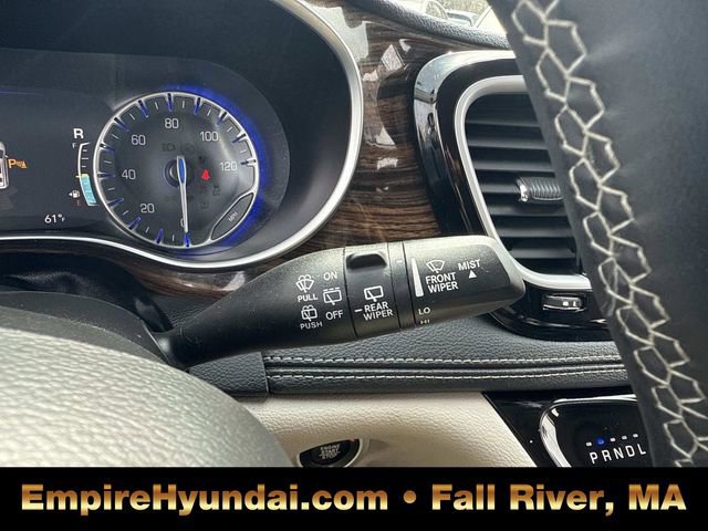 Used 2023 Chrysler Pacifica Limited image 30
