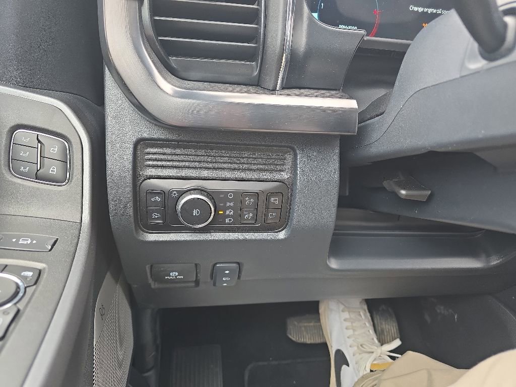 Used 2026 Ford F350 Lariat AWD/4WD image 17
