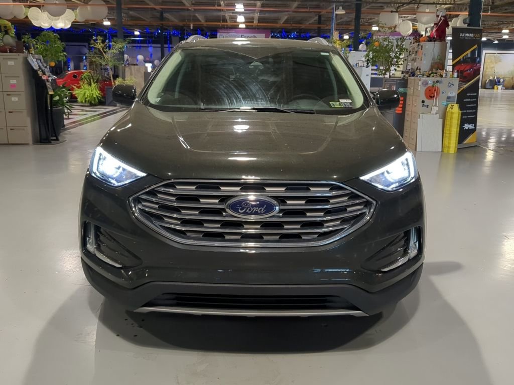 Used 2022 Ford Edge SEL w/ Convenience Package image 3