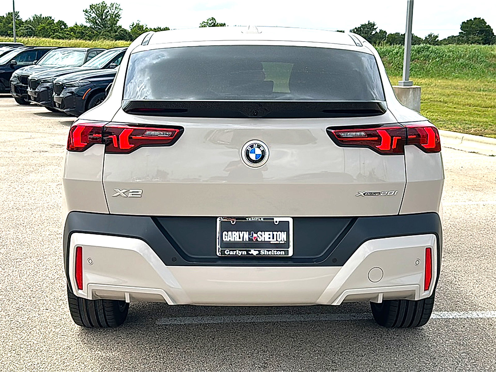 New 2026 BMW X2 xDrive28i w/ Technology Package AWD/4WD image 7