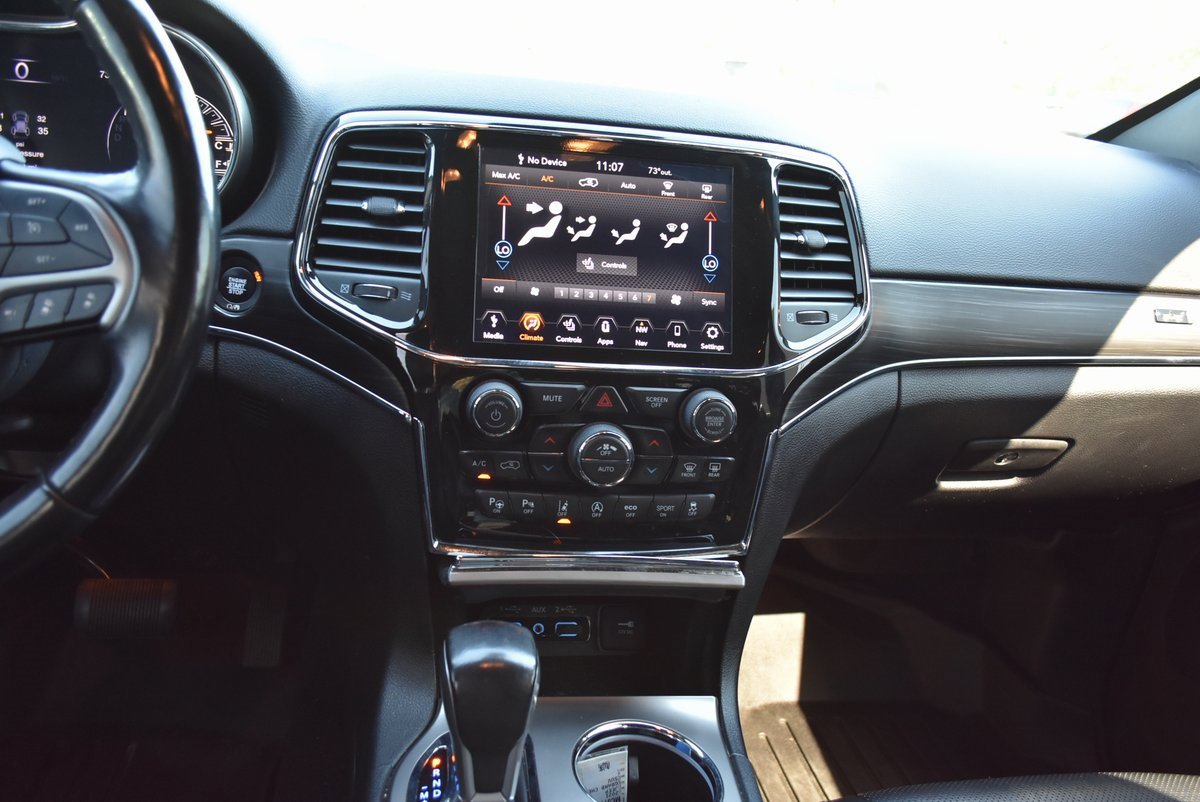 Used 2021 Jeep Grand Cherokee Limited image 18