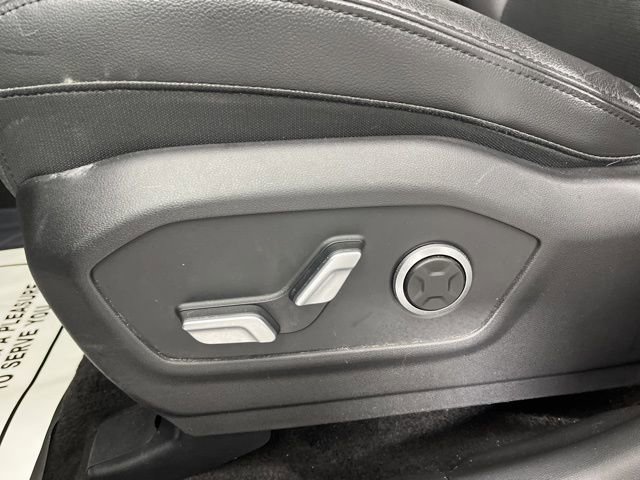 Used 2024 Hyundai Santa Fe Limited image 32