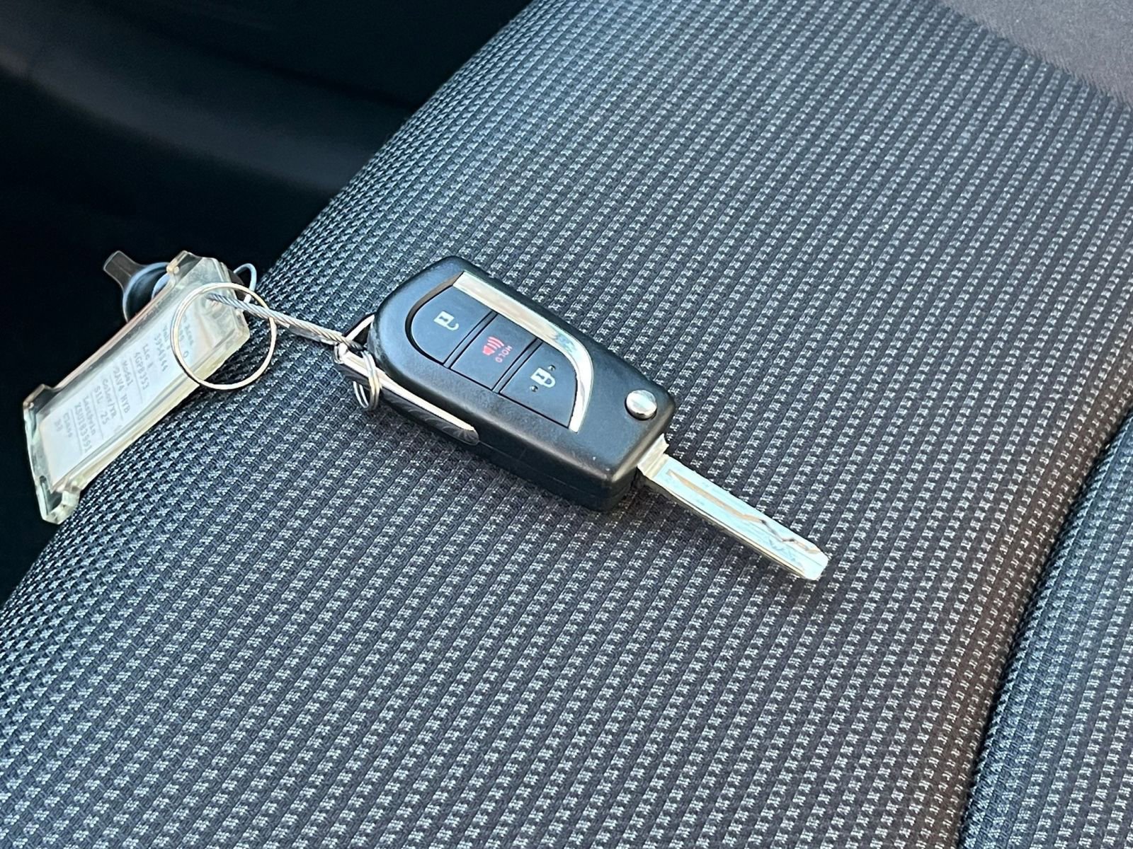 Used 2025 Toyota RAV4 LE image 22