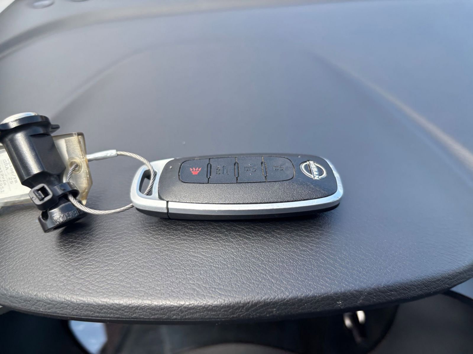 Used 2025 Nissan Versa SV w/ Trunk Package FWD image 21