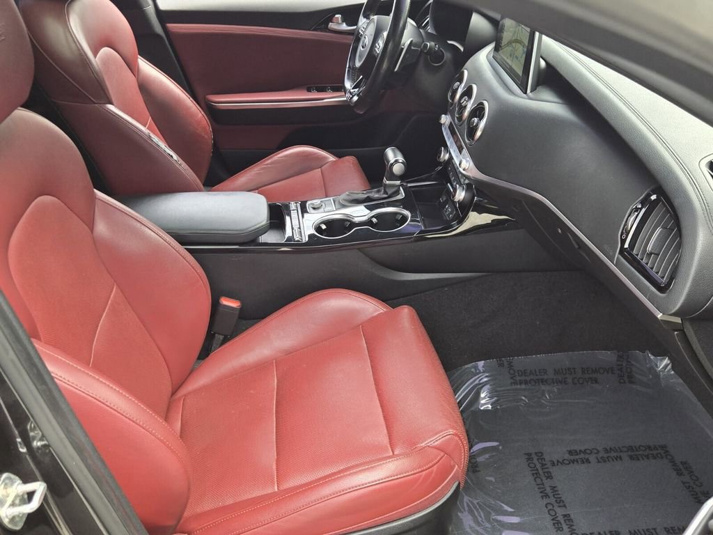 Used 2020 Kia Stinger GT-Line w/ Sun & Sound Package AWD/4WD image 17