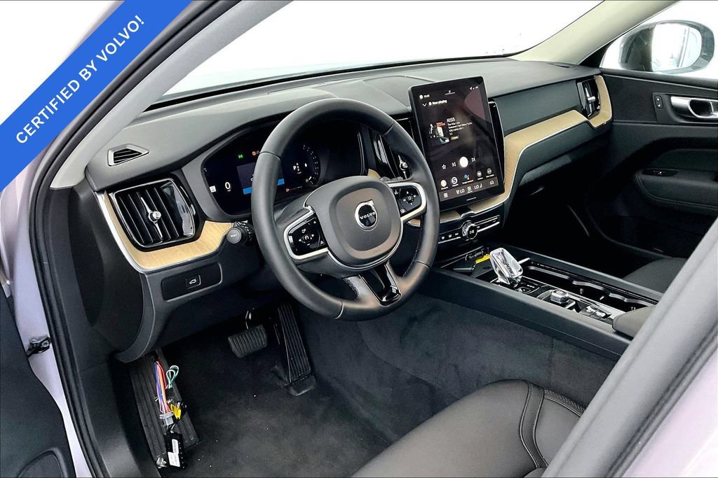 Used 2026 Volvo XC60 B5 Plus AWD/4WD image 14