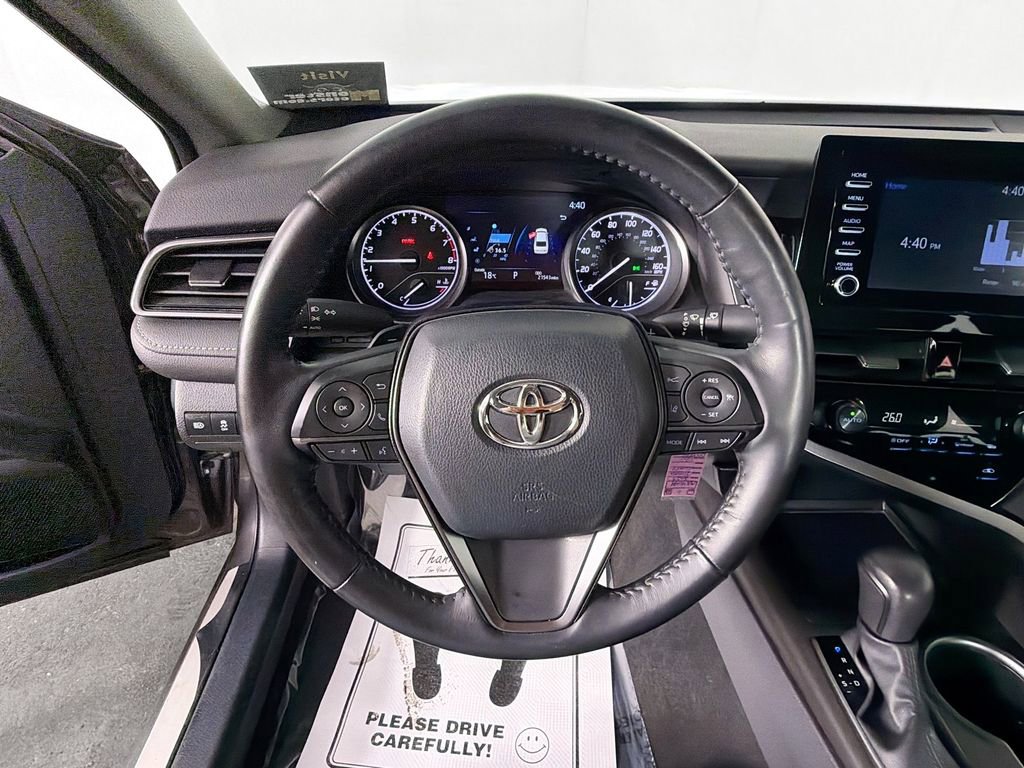 Used 2023 Toyota Camry SE image 11