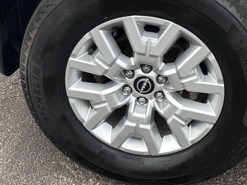 Certified 2023 Nissan Frontier SV w/ SV Premium Package image 10