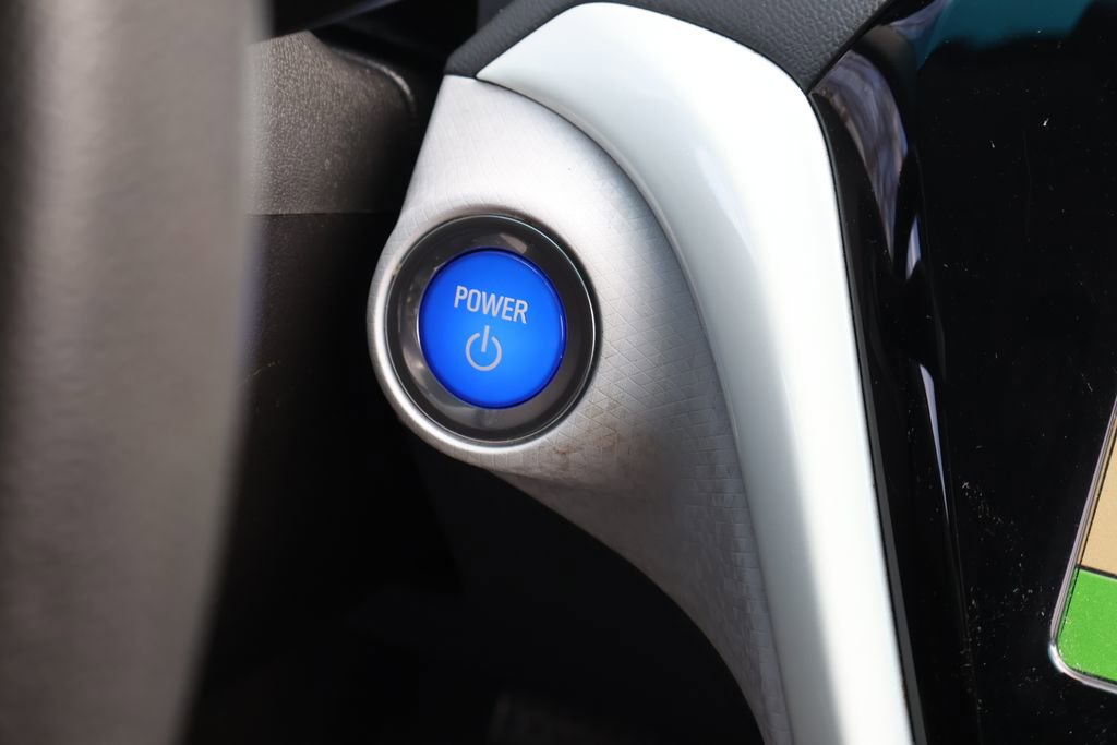 Used 2021 Chevrolet Bolt LT image 25