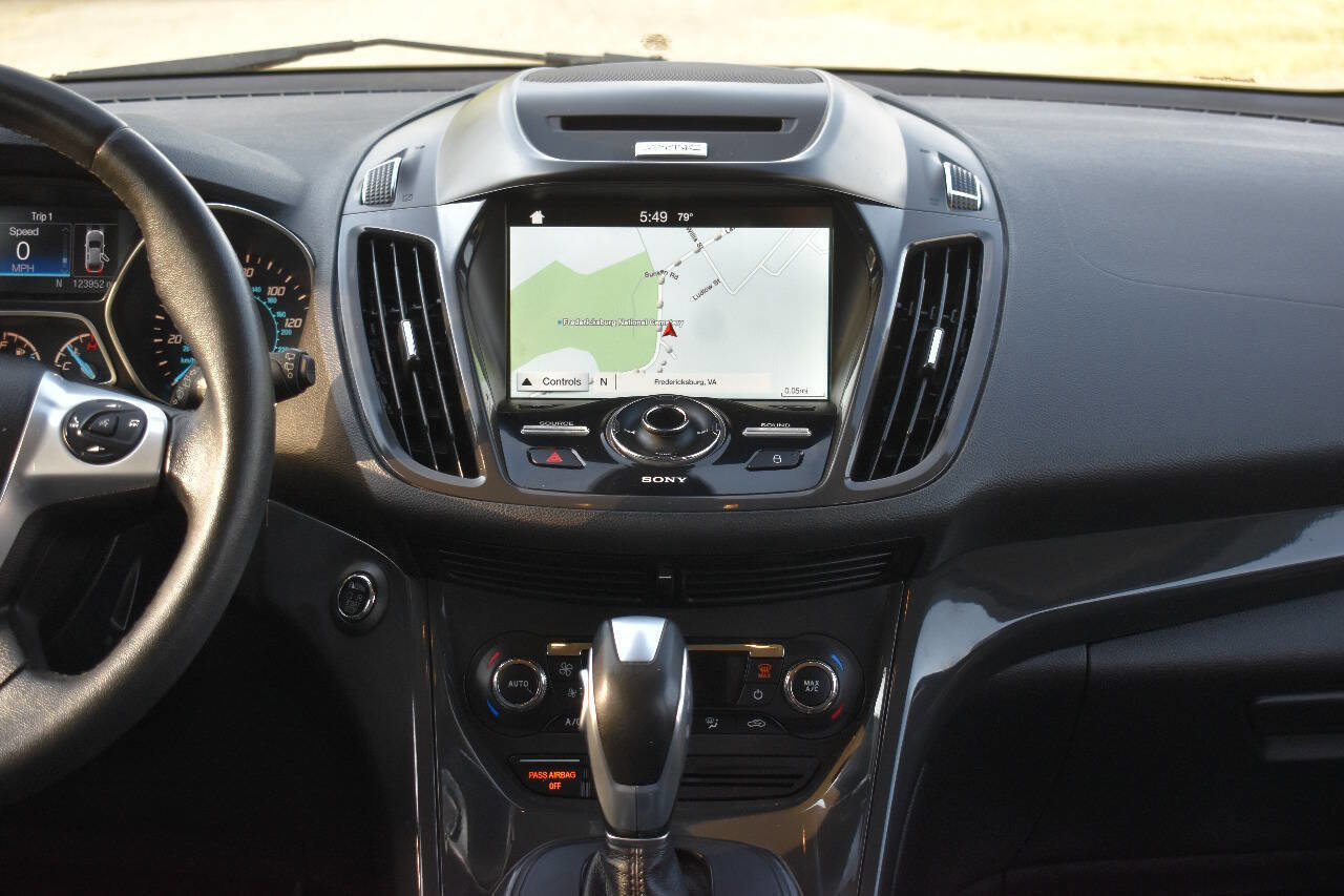 Used 2016 Ford Escape Titanium image 23