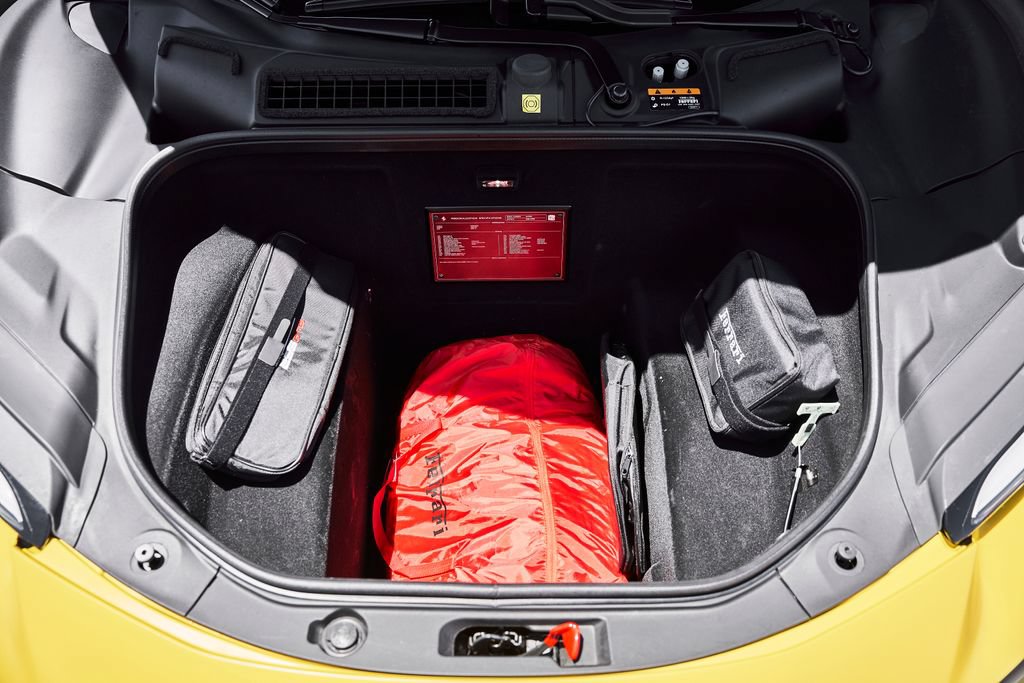 Used 2023 Ferrari 296 GTB RWD image 20