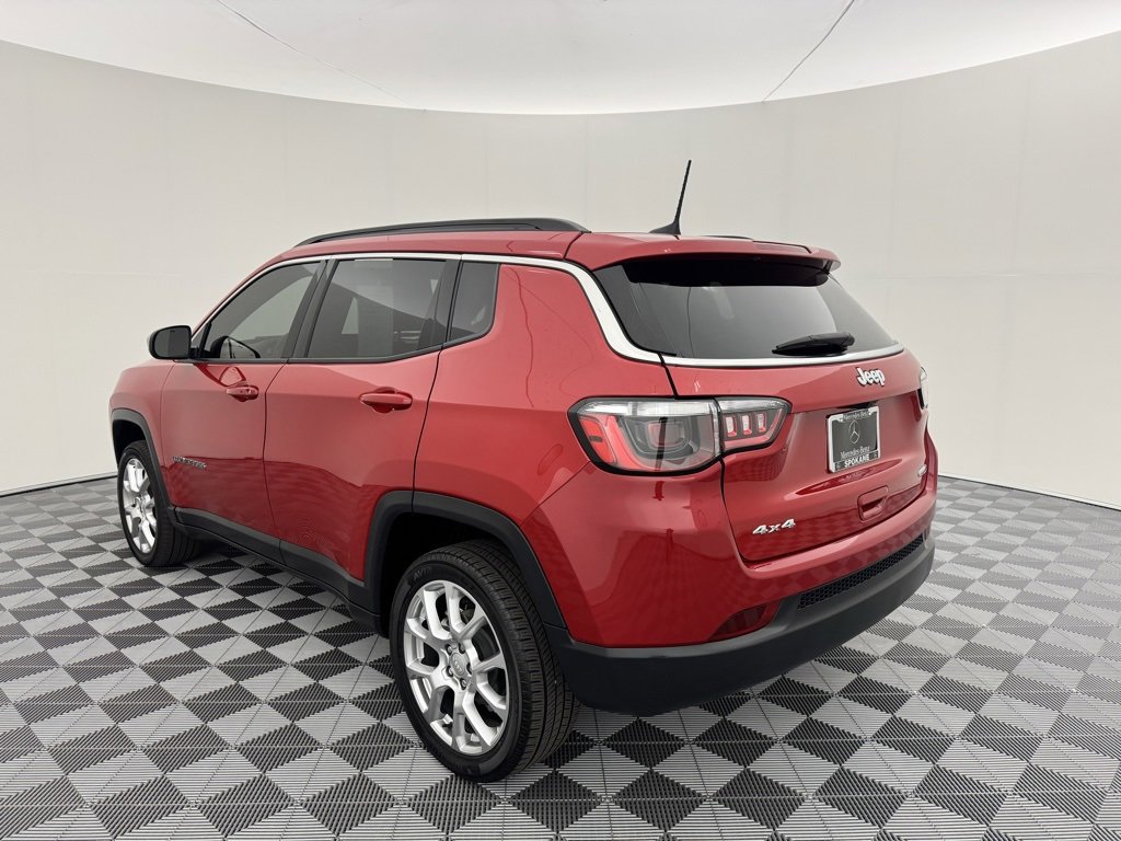 Used 2023 Jeep Compass Latitude image 6