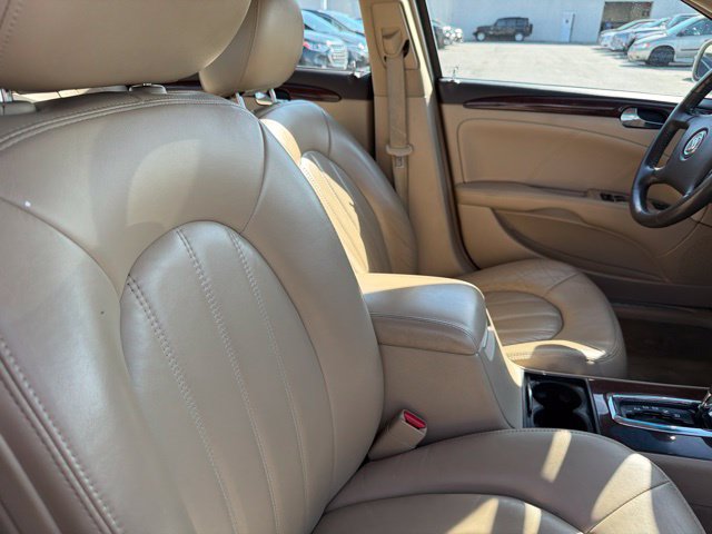 Used 2011 Buick Lucerne CXL FWD image 17