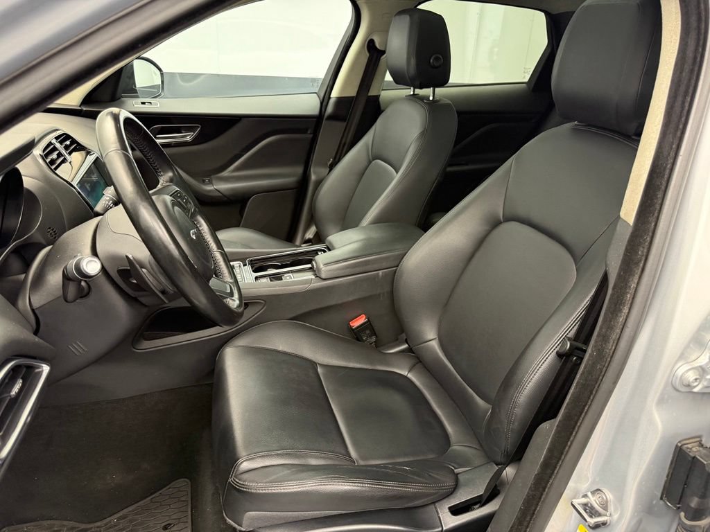 Used 2019 Jaguar F-PACE Premium AWD/4WD image 55