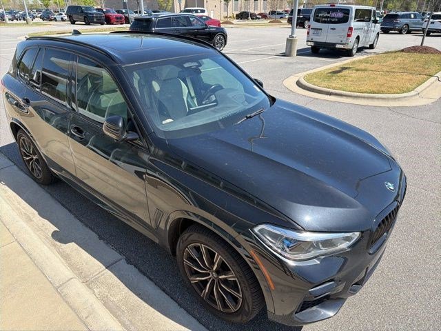 Used 2022 BMW X5 xDrive40i w/ M Sport Package image 8