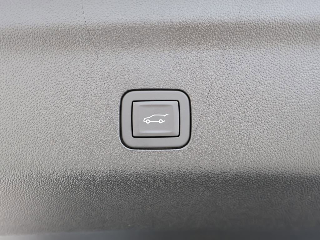 New 2026 GMC Yukon XL Denali w/ Denali Reserve Package AWD/4WD image 39