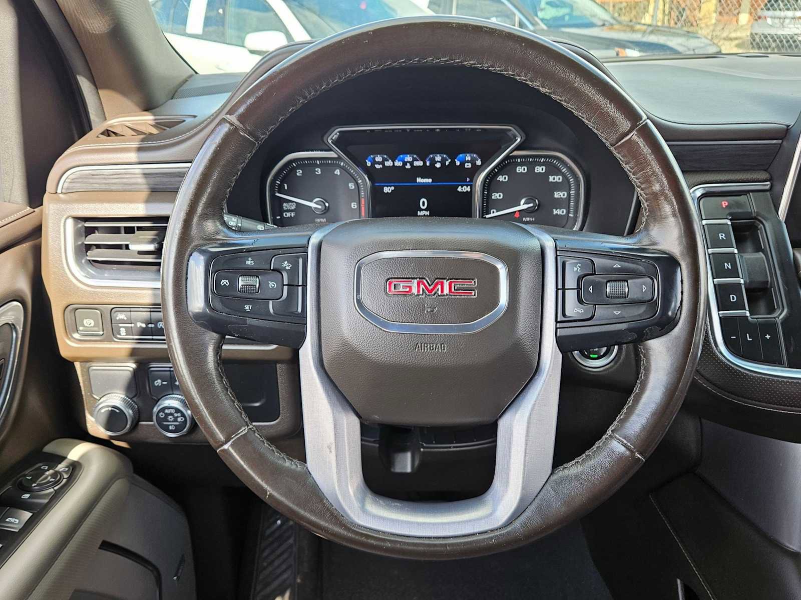 Used 2021 GMC Yukon SLT image 24