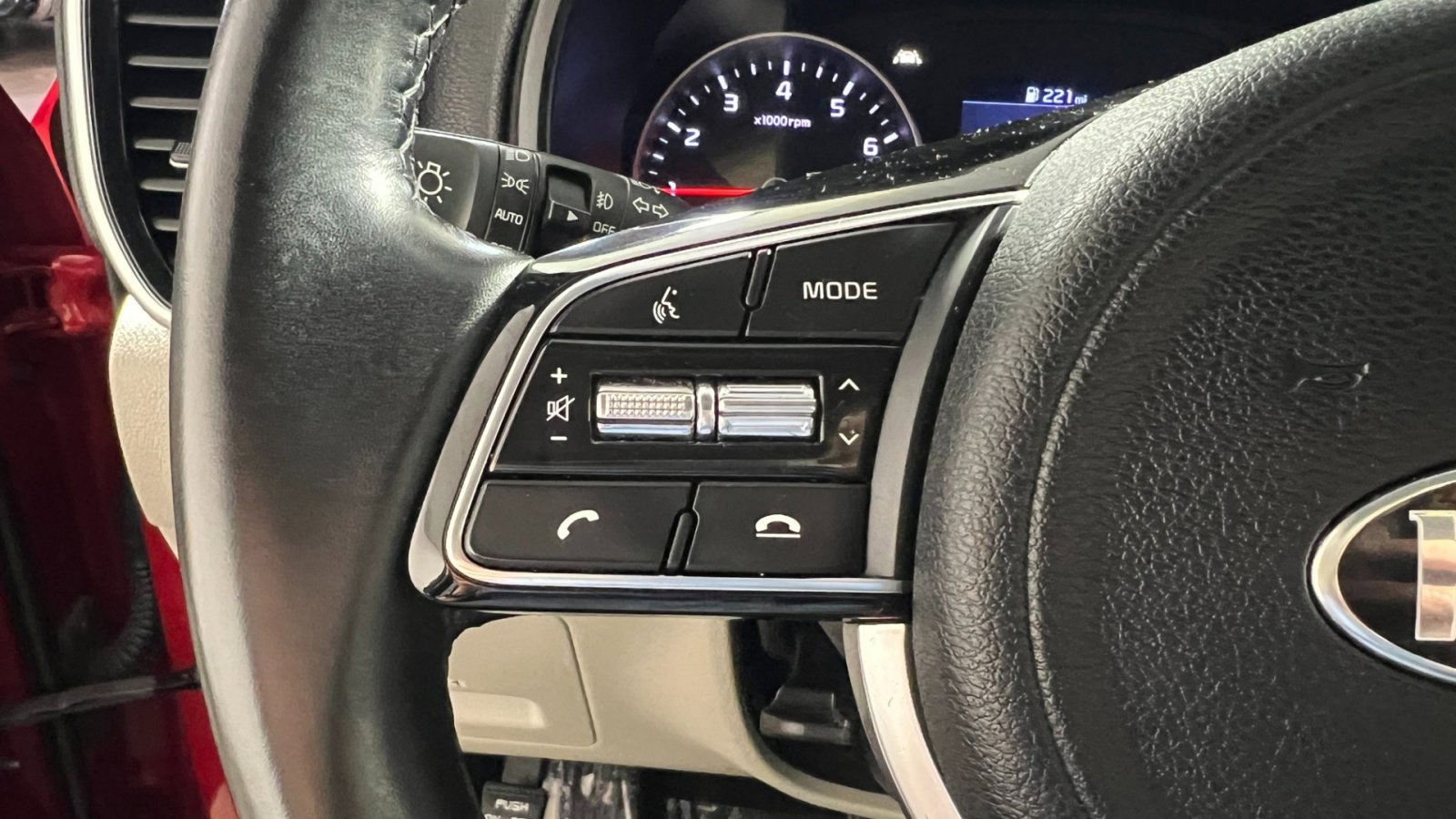 Used 2021 Kia Sportage EX image 31