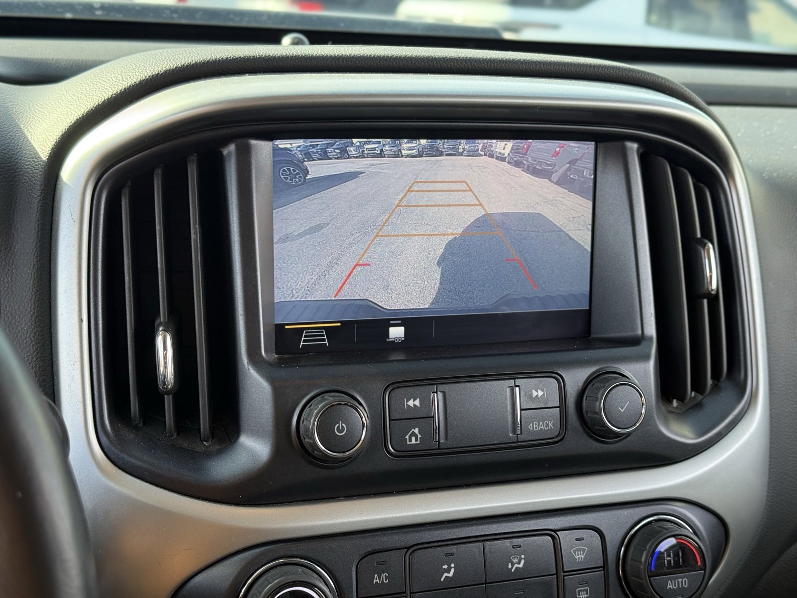 Used 2022 Chevrolet Colorado ZR2 image 36