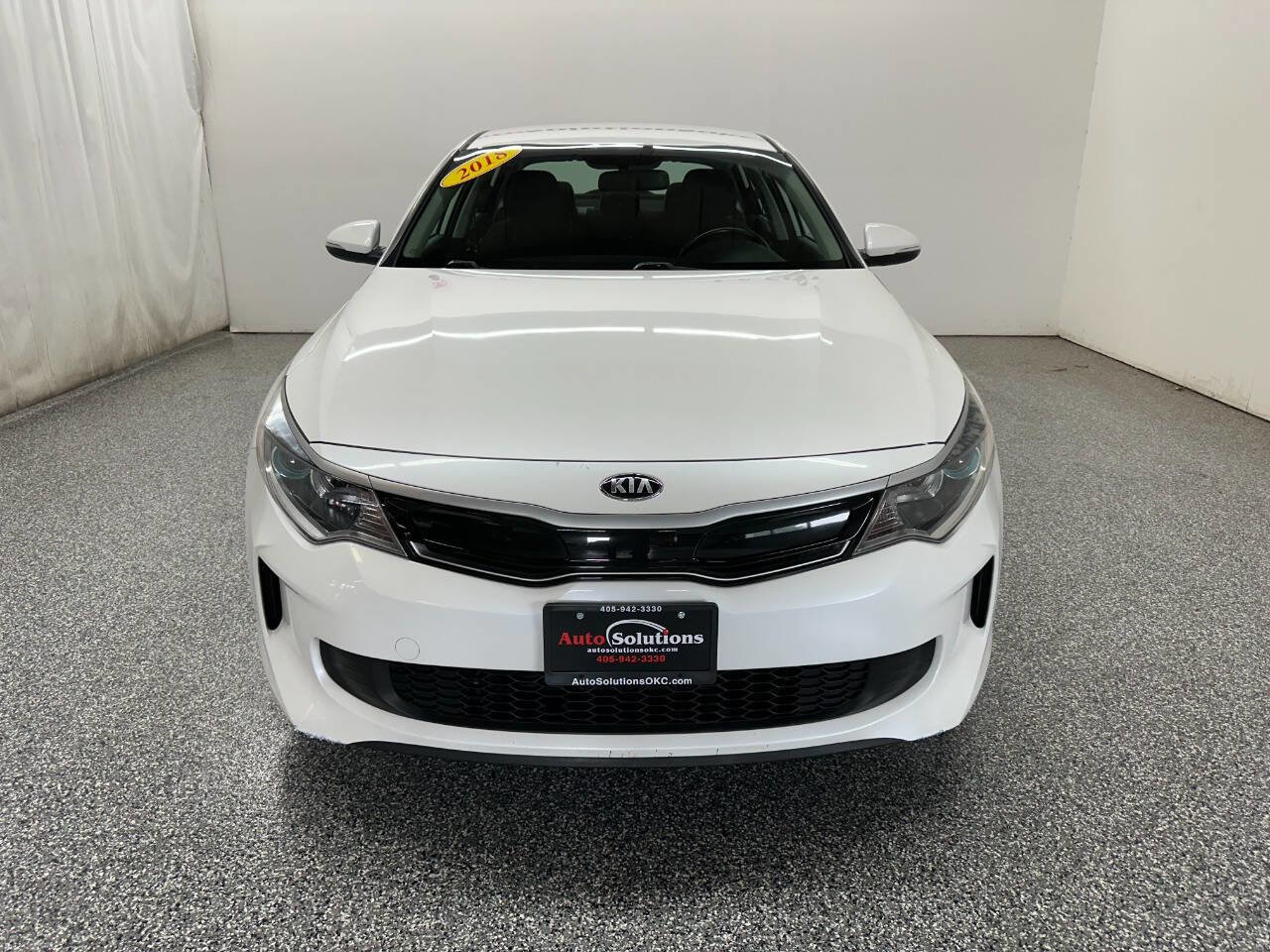 Used 2018 Kia Optima Premium w/ Convenience Package image 2