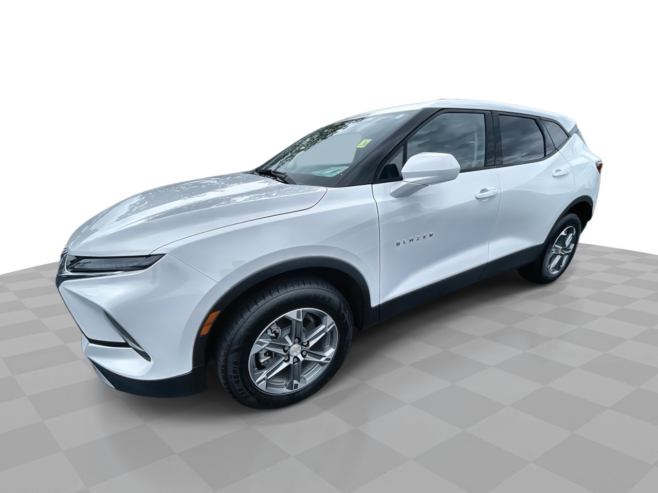 Used 2025 Chevrolet Blazer LT FWD image 1