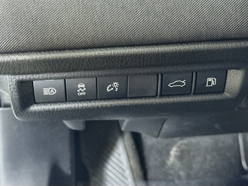 Used 2026 Toyota Camry LE FWD image 23