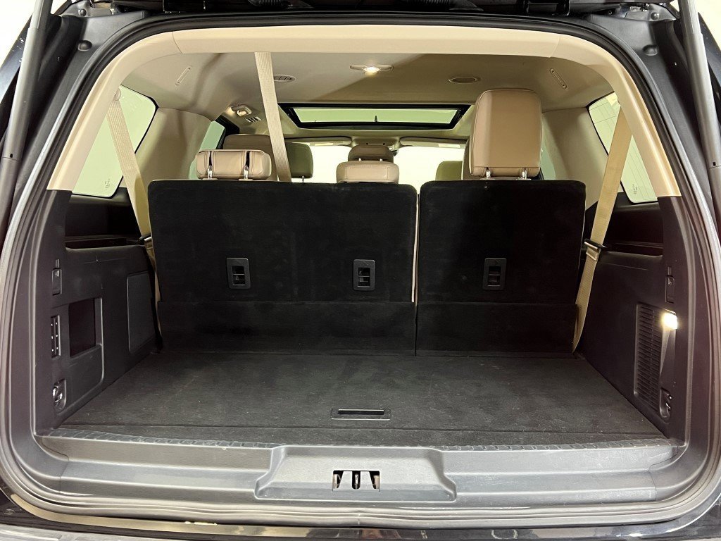 Used 2022 Ford Expedition Max Limited image 11