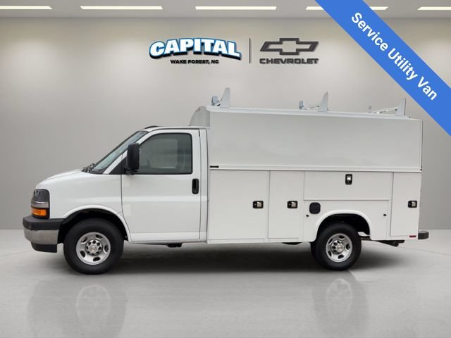 New 2025 Chevrolet Express 3500 w/ Power Convenience Package RWD image 2