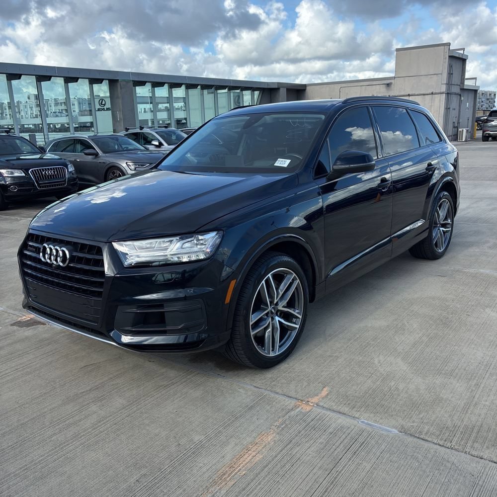 Used 2017 Audi Q7 3.0T Prestige AWD/4WD image 2