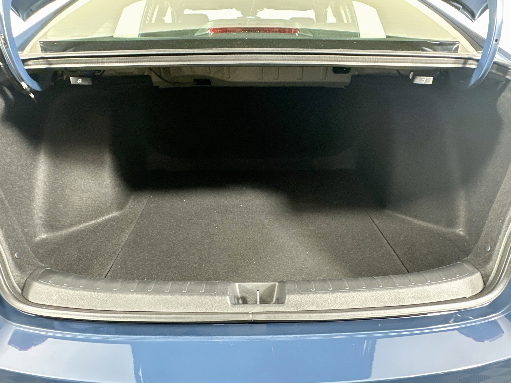 Used 2025 Honda Civic Sport image 26