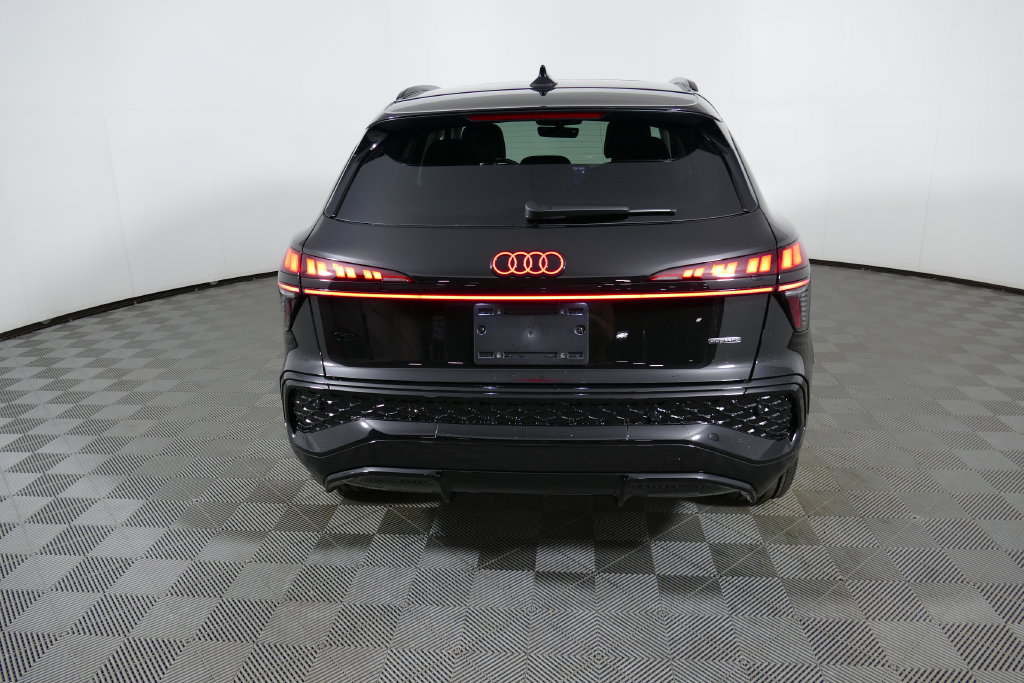 New 2026 Audi Q3 quattro 2.0T AWD/4WD image 4