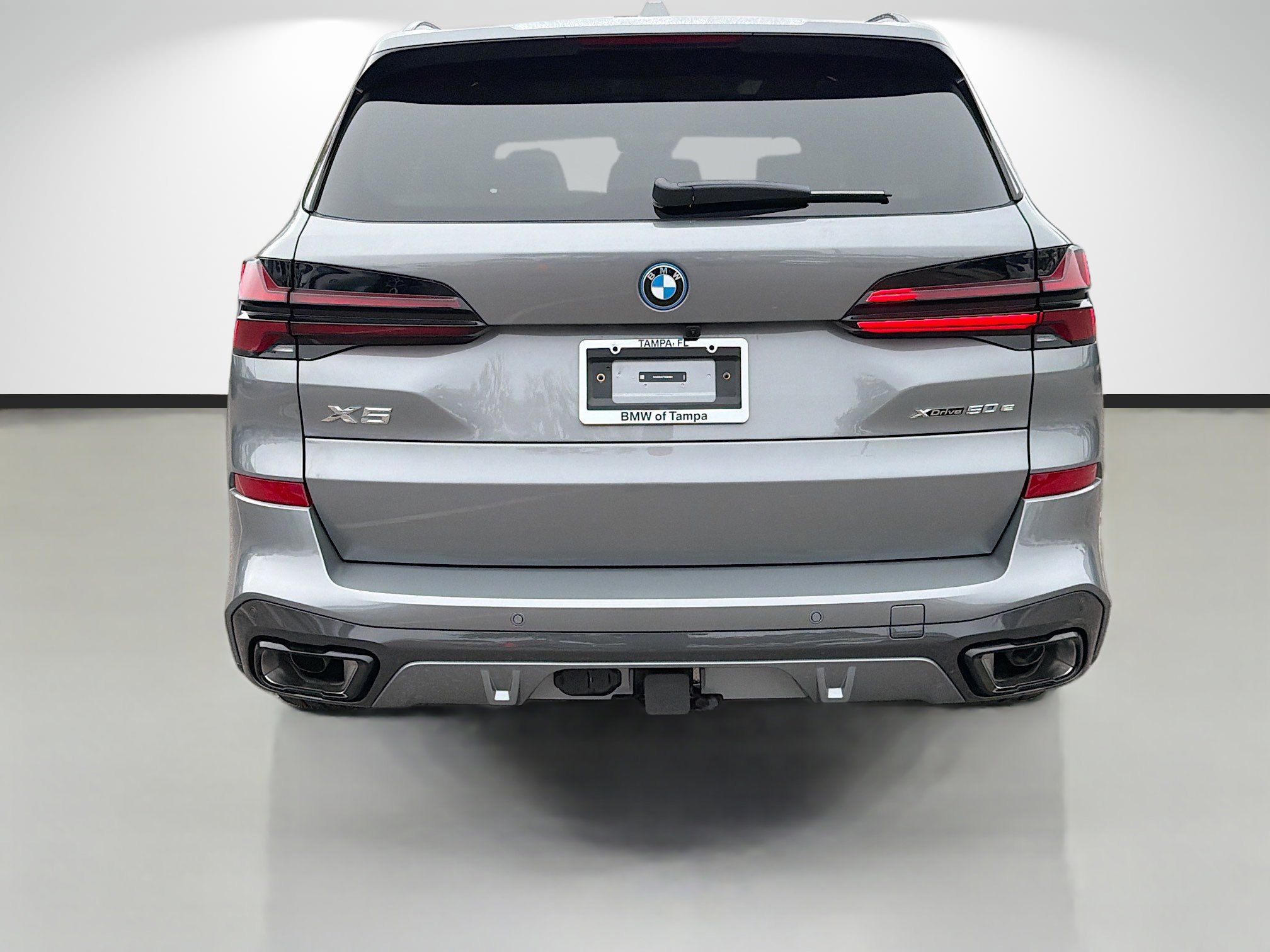 New 2026 BMW X5 xDrive50e w/ M Sport Package AWD/4WD image 4