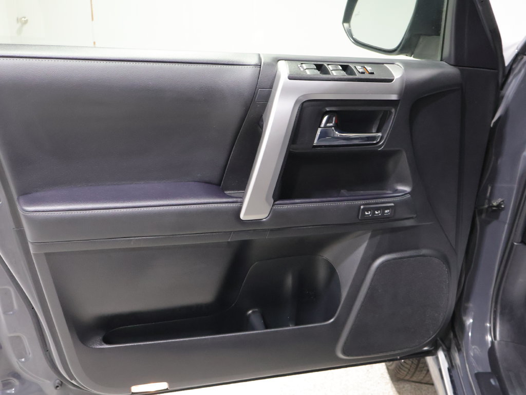Used 2024 Toyota 4Runner Limited AWD/4WD image 13