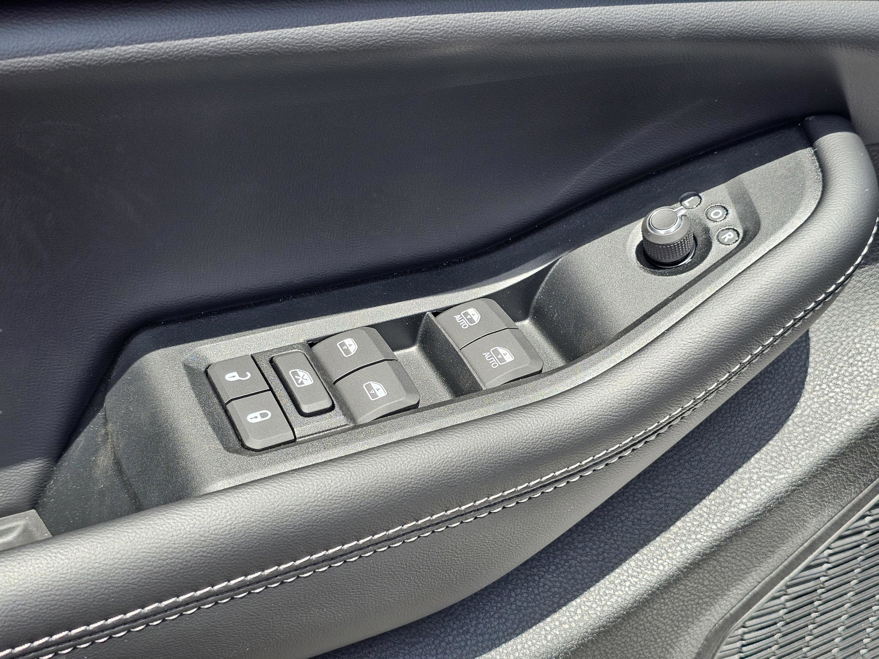 New 2026 Jeep Grand Cherokee Altitude RWD image 15