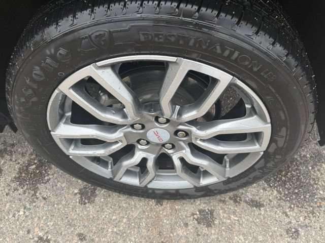 Used 2022 GMC Terrain Denali w/ LPO, Floor Liner Package AWD/4WD image 10