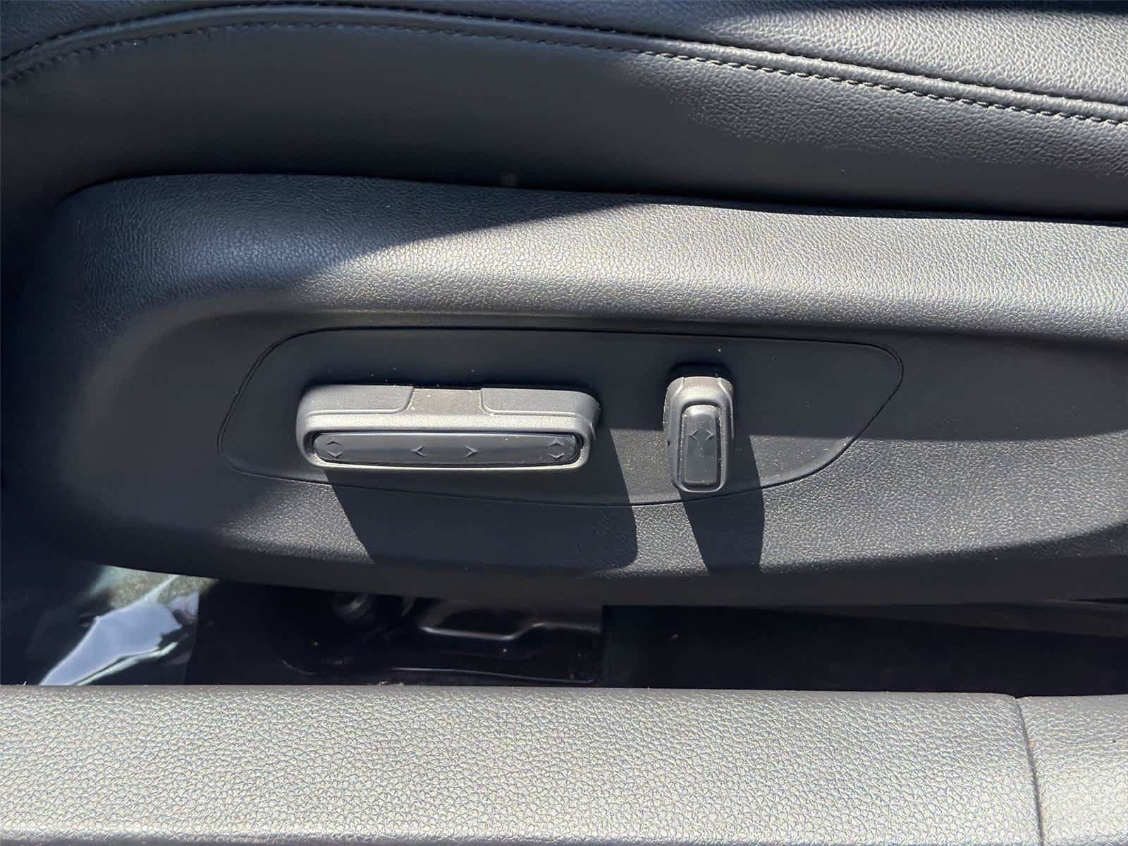 Used 2025 Acura Integra FWD image 23