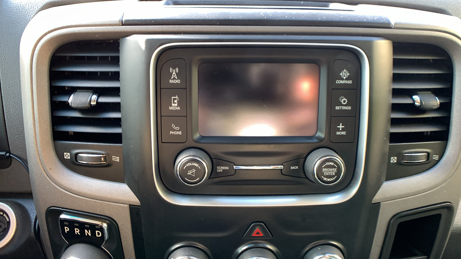 Used 2017 RAM 1500 Express AWD/4WD image 17