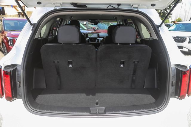 Used 2022 Kia Sorento S image 27